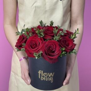 Коробка с розами "Вечная любовь"